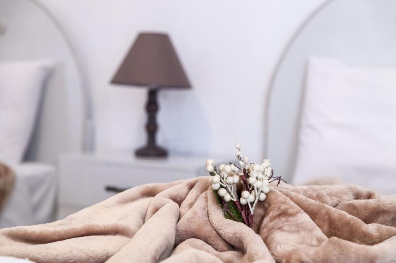 Chryso Apartment กามิลารี ภายนอก รูปภาพ